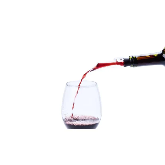 Pitorro para no derrarmar el vino al servir