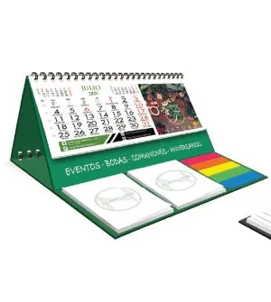 Calendario sobremesa con bloc y post-it
