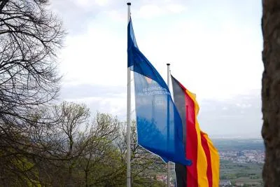 Banderas publicitarias: tu marca más visible que nunca